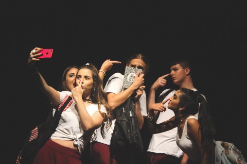 4. Cada um cuida do seu nariz.jpg