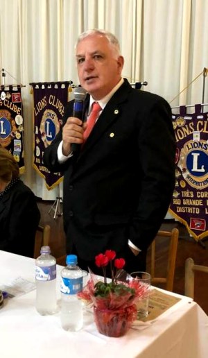 Lions Três Coroas - presidente Luis