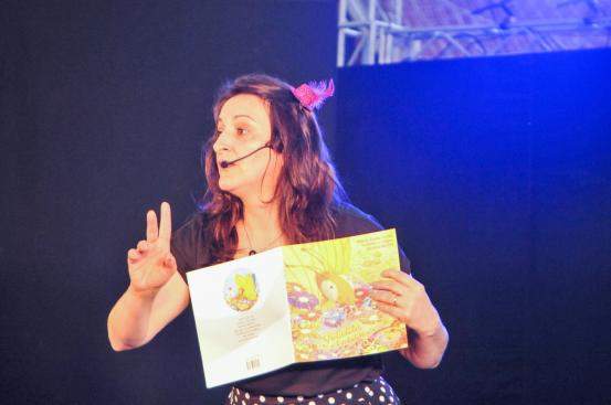 Escritora Márcia Dieter.jpg