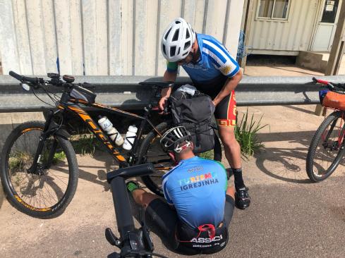 2b1e8e3a-63f7-4b18-acb8-7b3d3dc27b3c