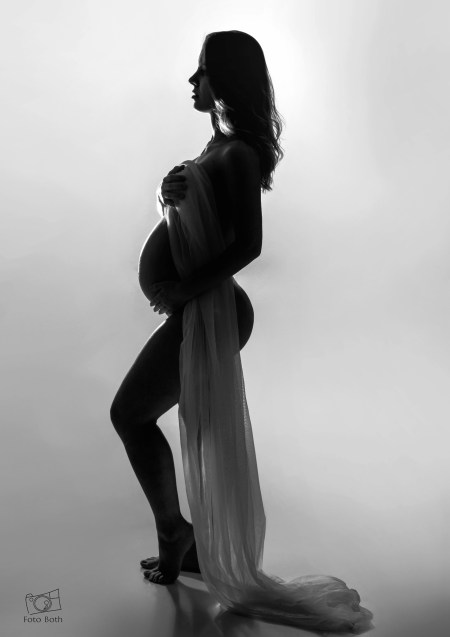 NATALIA EDUARDA VALANDRO A ESPERA DE RAVI (2)