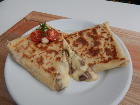 Buffet Aconchegus Panqueca comIscas de Carne