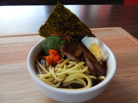 Neko Sushi Lámen Saiko