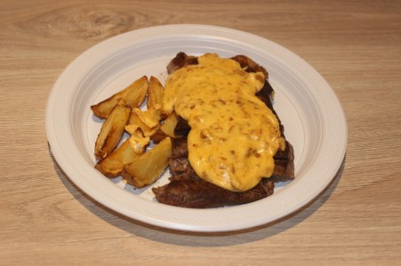 Xis do Vini Steak de Carne ao molho Crocante