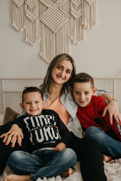 Danubia Oliveira, João e Miguel - Os Silveiras