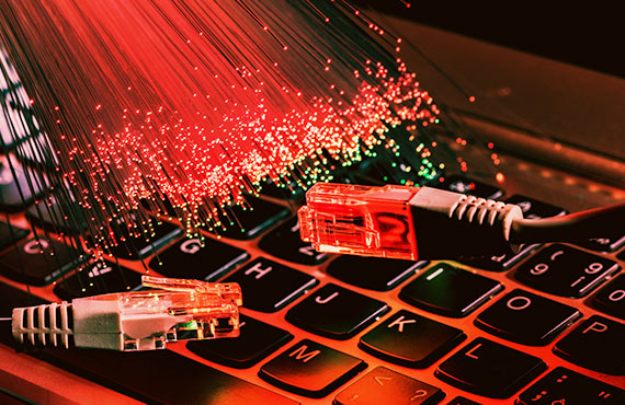 Conexão fibra óptica Delf Fibra - internet de alta performance