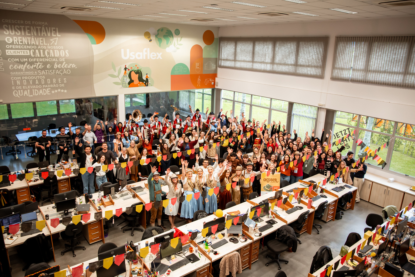 Oktober na Indústria leva clima da 37ª Oktoberfest de Igrejinha para empresas da região