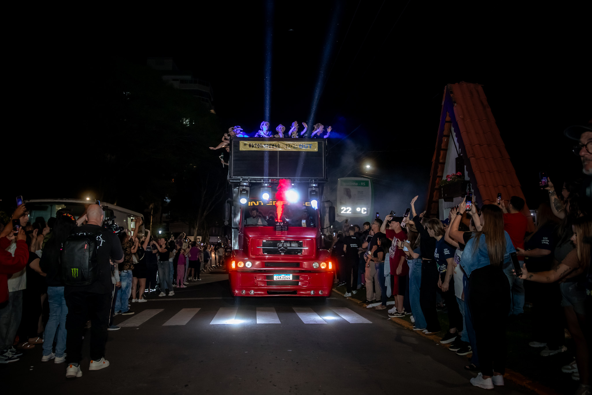 Carreata do Chopp percorre seis cidades nesta quinta-feira (8) e anuncia a chegada da 37ª Oktoberfest de Igrejinha